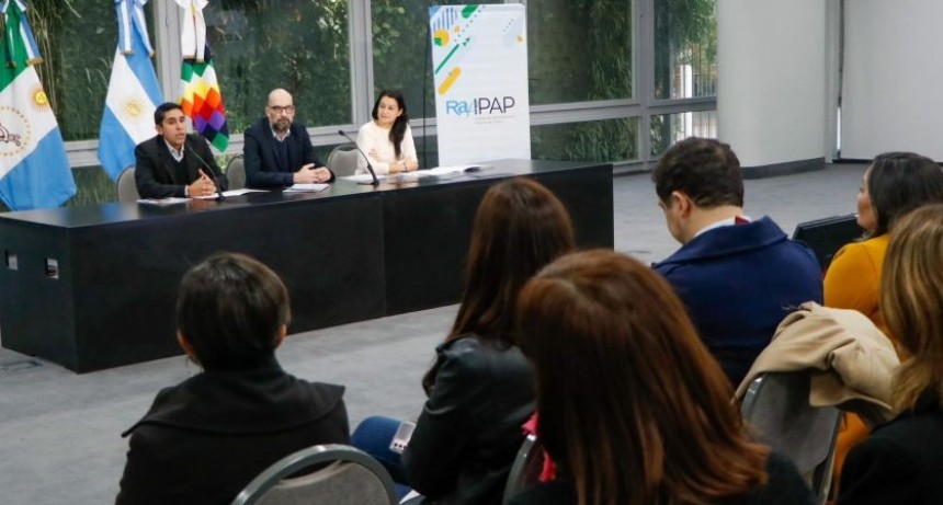 El Gobierno present&oacute; la revista digital RAP-IPAP: PUBLICAR&Aacute; INVESTIGACIONES DE LAS Y LOS TRABAJADORES DE LA ADMINISTRACI&Oacute;N P&Uacute;BLICA