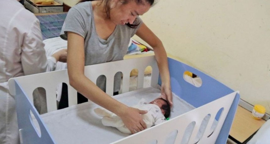 SALUD P&Uacute;BLICA CONTIN&Uacute;AN CON LA IMPLEMENTACI&Oacute;N DEL KIT DE SUE&Ntilde;O SEGURO PARA RECI&Eacute;N NACIDOS