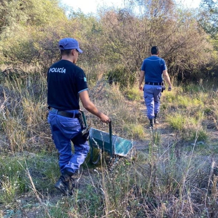 Villa &Aacute;ngela: RECUPERAN UNA CARRETILLA DENUNCIADA COMO HURTADA