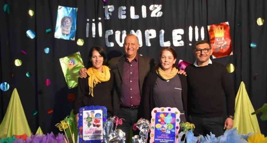 Villa &Aacute;ngela: PAPP ACOMPA&Ntilde;&Oacute; LA CELEBRACI&Oacute;N DEL 43 ANIVERSARIO DE LA EEE N&deg; 8 "CLAUDIO ZAPICO"
