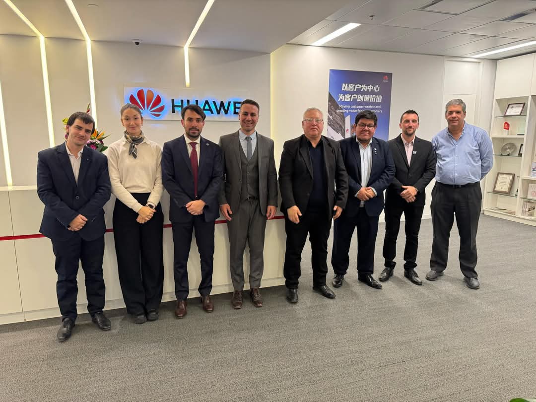 EL MUNICIPIO AVANZA EN LAS GESTIONES PARA LA FIRMA DE UN CONVENIO CON HUAWEI  ARGENTINA Y BRINDAR NUEVAS OFERTAS ACAD&Eacute;MICAS GRATUITAS
