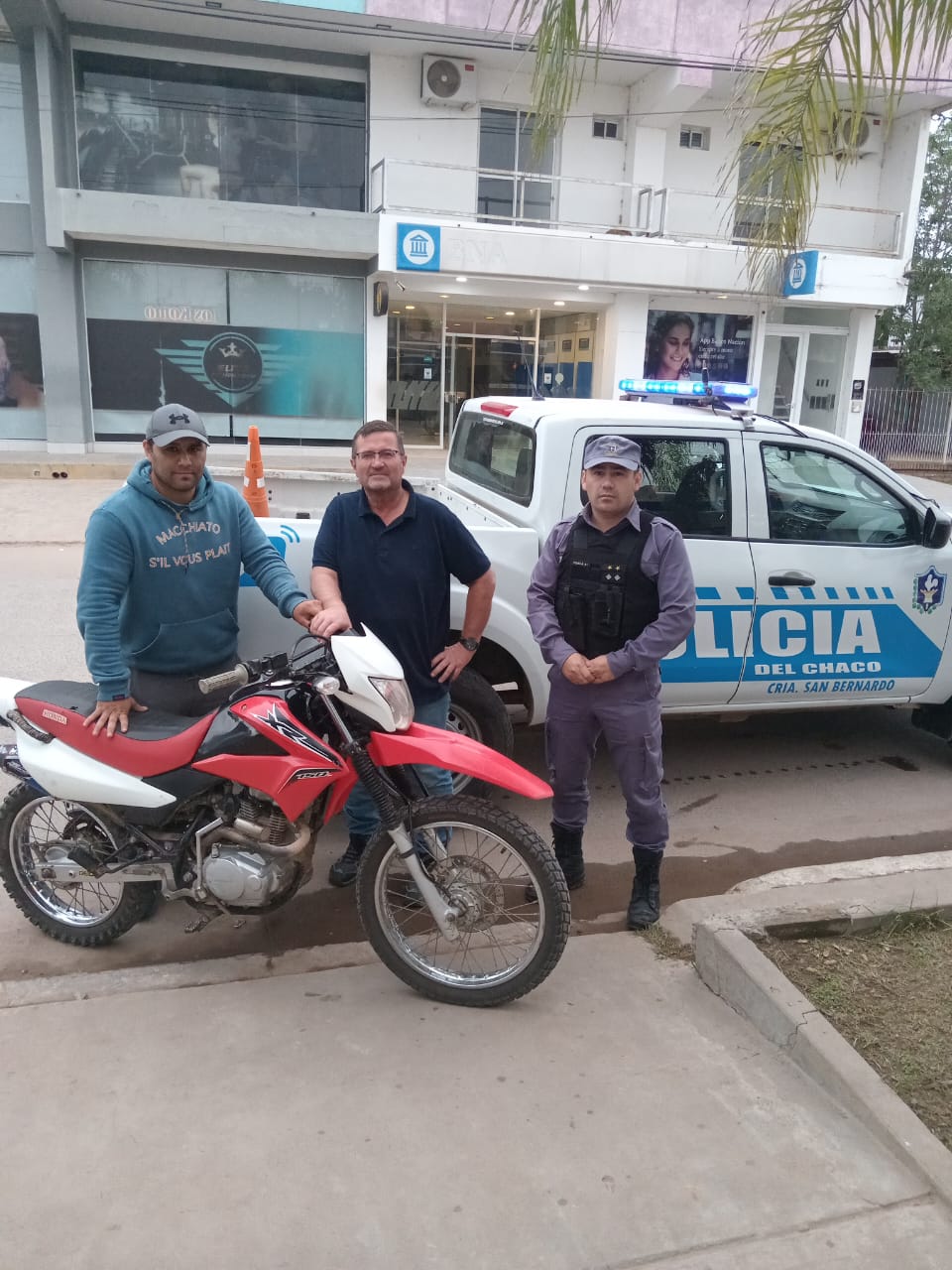 SAN BERNARDO: RECUPERAN UNA MOTOCICLETA SUSTRA&Iacute;DA Y LA RESTITUYEN A SU PROPIETARIO