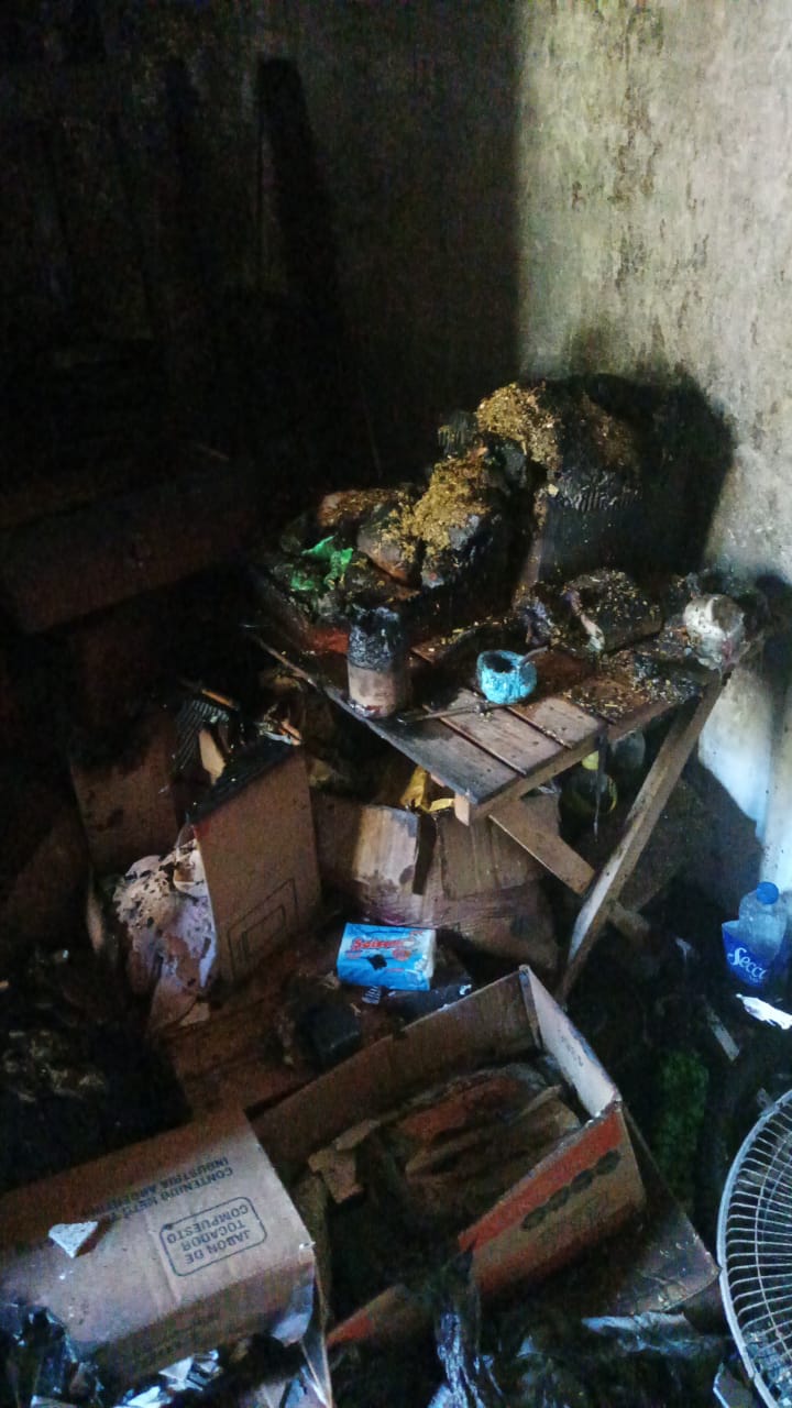 VILLA &Aacute;NGELA: SE INCENDI&Oacute; PARTE DE UNA CASA EN COLONIA "EL PASTORIL"