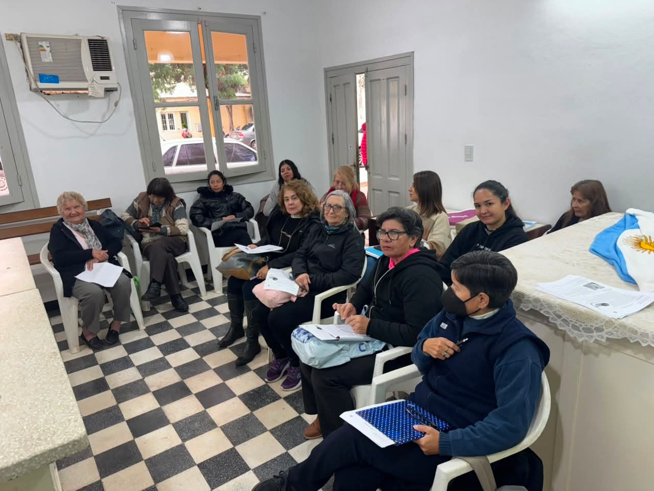 TALLER DE COCINA PARA CEL&Iacute;ACOS: PREPARARON CARBONADA CRIOLLA Y DESTACARON EL CRECIENTE INTER&Eacute;S DE LA COMUNIDAD