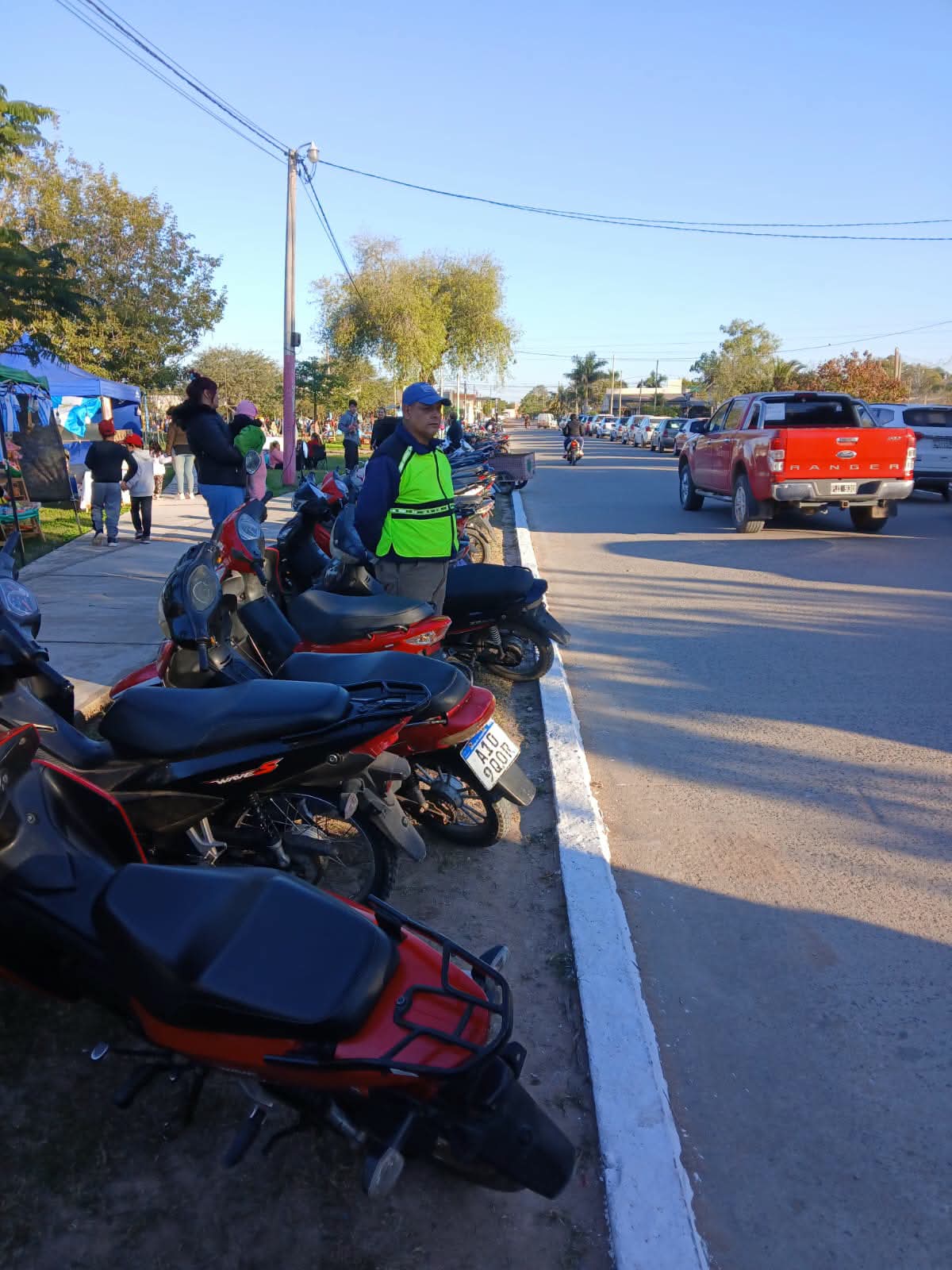 CON OPERATIVOS DE TR&Aacute;NSITO, ACOMPA&Ntilde;ARON UNA NUEVA JORNADA DE LA FERIA DE EMPRENDEDORES EN EL PARQUE DEL CENTENARIO