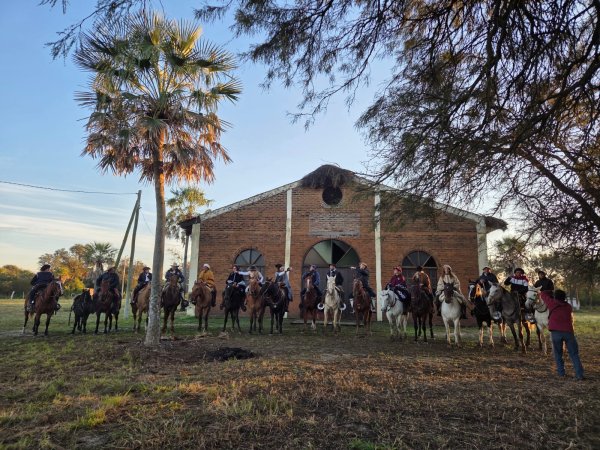CON FE Y TRADICI&Oacute;N, SE REALIZ&Oacute; LA SEGUNDA CABALGATA A ENRIQUE URIEN POR LA FIESTA PATRONAL DE SAN PEDRO Y SAN PABLO