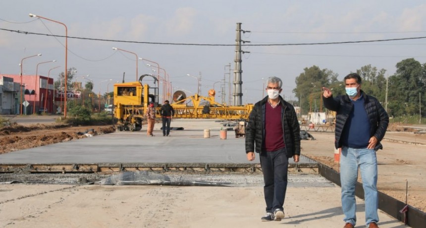 CAPITANICH SUPERVIS&Oacute; OBRAS DE PAVIMENTO QUE APUNTAN A MEJORAR LA CONECTIVIDAD DEL &Aacute;REA METROPOLITANA