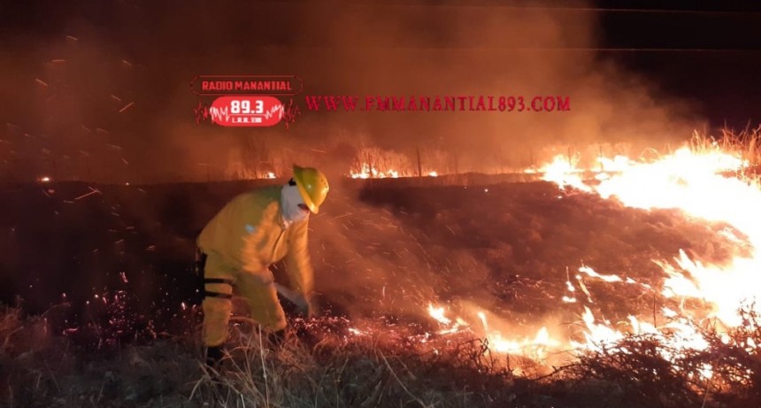 Villa &Aacute;ngela: 5 INCENDIOS DE PASTIZALES Y DE CAMPOS SE DIERON EL D&Iacute;A DE HOY EN LA CIUDAD