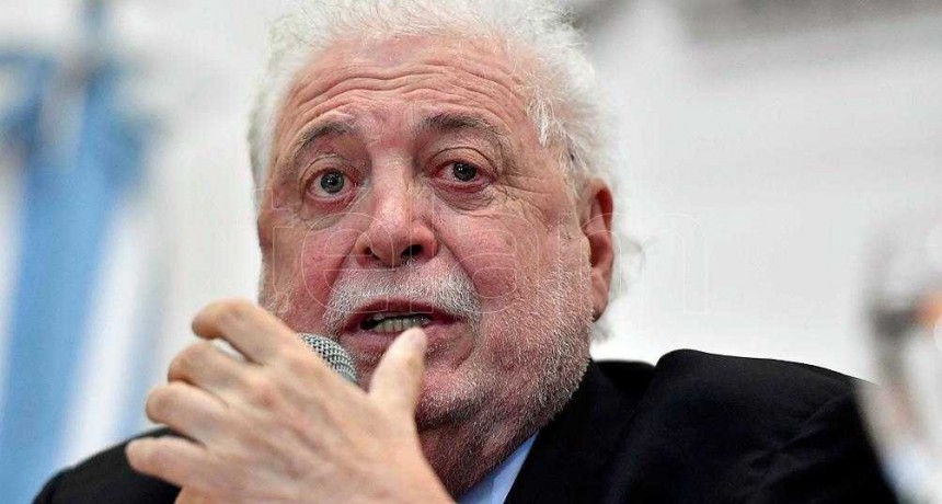 Gin&eacute;s Gonz&aacute;lez Garc&iacute;a: "Mucho de lo que est&aacute; pasando hoy es por hacer asados, juntadas, mateadas"