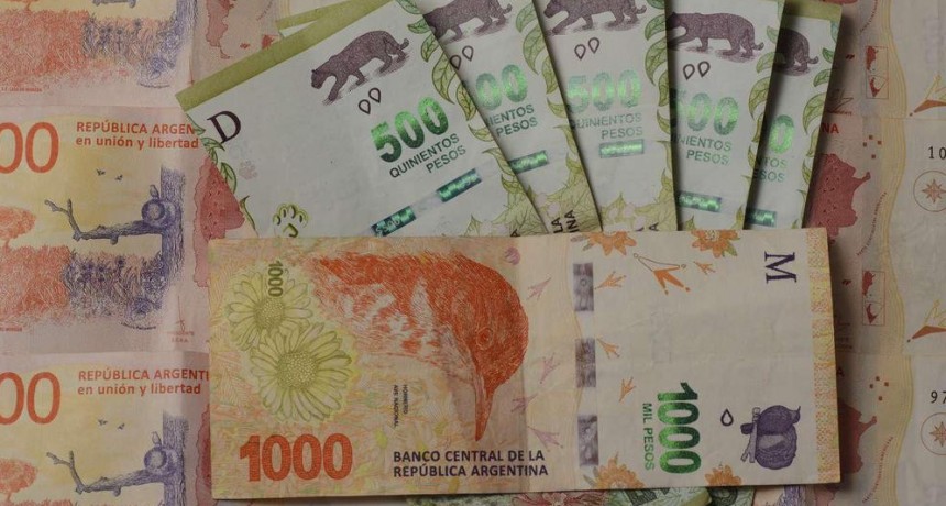 En septiembre se volver&aacute; a revisar el salario m&iacute;nimo, vital y m&oacute;vil