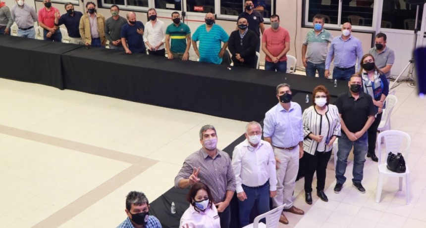 CON LA PRESENCIA DE CAPITANICH, EL SECTOR OBRERO RATIFIC&Oacute; SU PERTENENCIA AL FRENTE DE TODOS