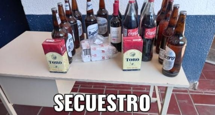 Coronel Du Graty: 3 MENORES VIOLENTAN EL CANDADO Y UN PUERTA PARA ROBAR BEBIDAS Y CIGARRILLOS A UNA CANTINA