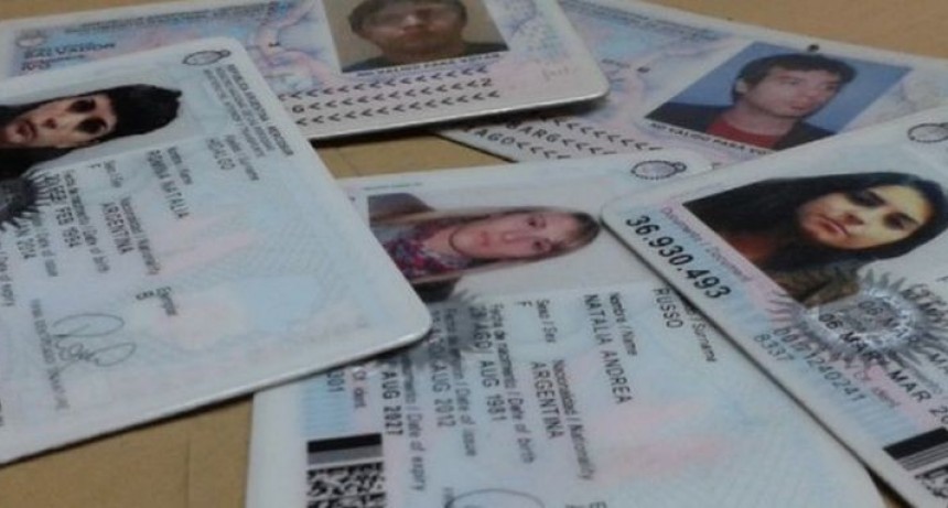 Agregar&aacute;n la categor&iacute;a "X" en los DNI para definir a personas no binarias
