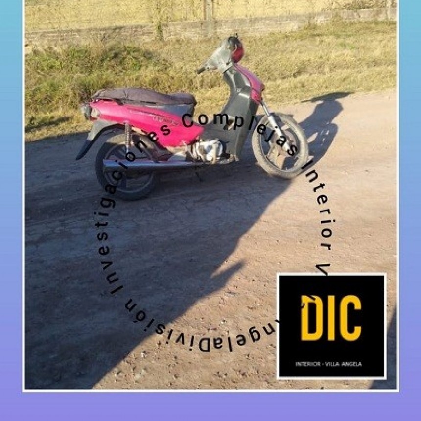Villa &Aacute;ngela: Logran recuperar una Motocicleta robada cuando los Delincuentes intentaban Saltar el Cerco Perimetral de  una Capilla