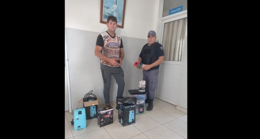 Villa Berthet: RECUPERARON ELEMENTOS ROBADOS QUE ESTABAN SIENDO COMERCIALIZADOS
