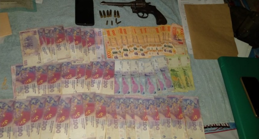 S&aacute;enz Pe&ntilde;a: DETENCIONES Y SECUESTROS DE VEHICULOS, ARMAS Y DINERO EN 3 ALLANAMIENTOS EN UNA CAUSA DE ROBO CON ARMA