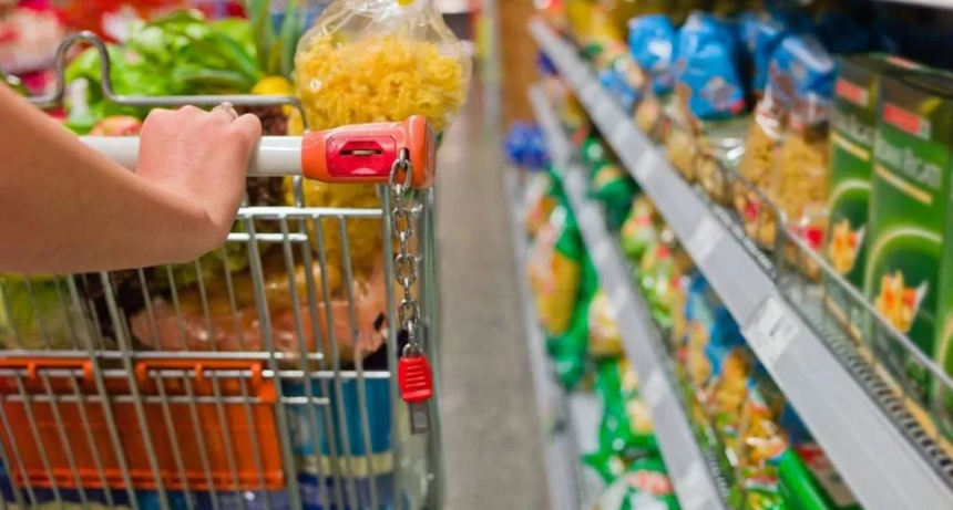 L&iacute;mites en la compra de aceite, az&uacute;car y papel higi&eacute;nico en supermercados chaque&ntilde;os