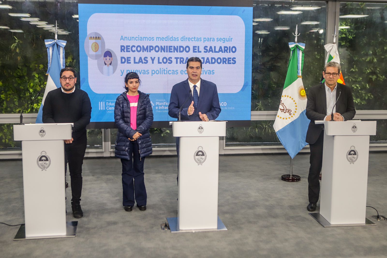 EL GOBIERNO ANUNCI&Oacute; AUMENTO SALARIAL PARA DOCENTES Y ADMINISTRACI&Oacute;N P&Uacute;BLICA Y LA EXTENSI&Oacute;N DE LA JORNADA ESCOLAR