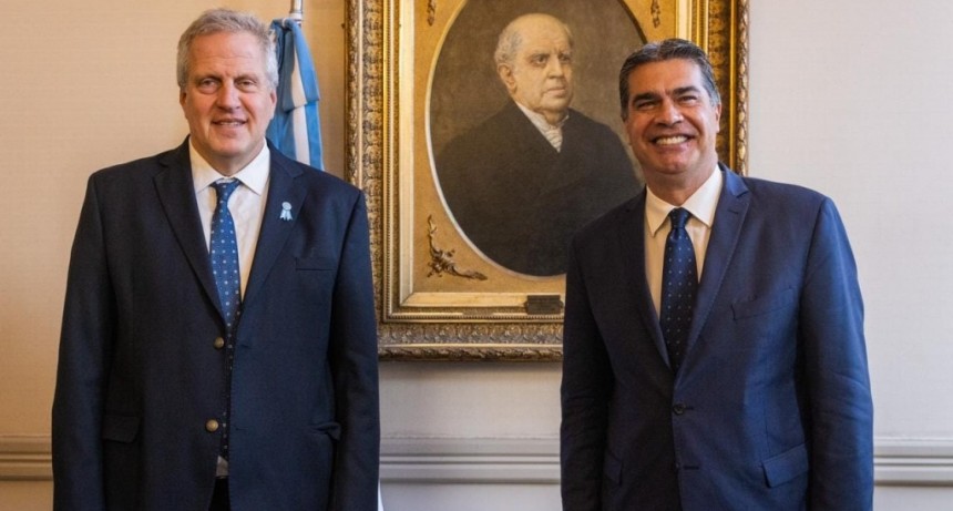 Capitanich y Perczyk suscribieron convenio para el financiamiento de la extensi&oacute;n de la jornada educativa en el Chaco