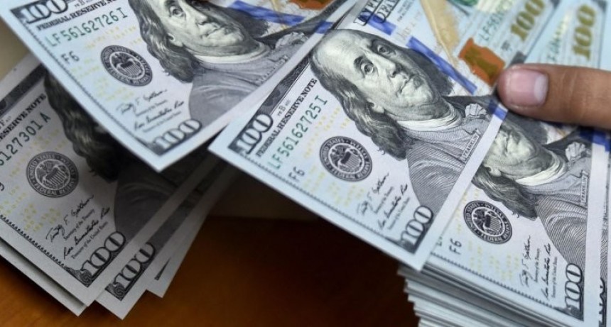 El d&oacute;lar blue cerr&oacute; en $283 y alcanz&oacute; un nuevo r&eacute;cord hist&oacute;rico