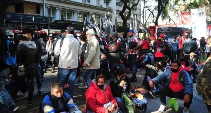El Gobierno anunci&oacute; un nuevo bono de $11.000 para m&aacute;s de un mill&oacute;n de beneficiarios