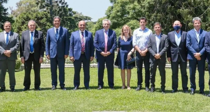 Gobernadores peronistas se reunieron con Fern&aacute;ndez en Casa Rosada y se fueron sin hablar