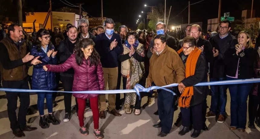 Las Bre&ntilde;as cuenta con 44 nuevas cuadras de pavimento