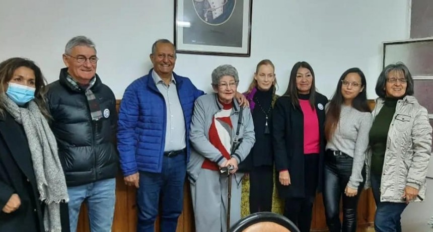 Villa &Aacute;ngela: EL INTENDENTE ADALBERTO PAPP RECIBI&Oacute; A LA COLECTIVIDAD ITALIANA