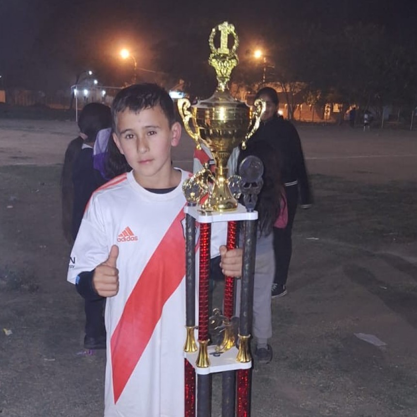 Villa &Aacute;ngela: DAR&Iacute;O N&Uacute;&Ntilde;EZ COMENT&Oacute; SOBRE LA EXPERIENCIA DE SANTINO EN SU SEGUNDO CAMPEONATO QUE JUG&Oacute; CON LAS FORMATIVAS DE RIVER PLATE EN FORMOSA 