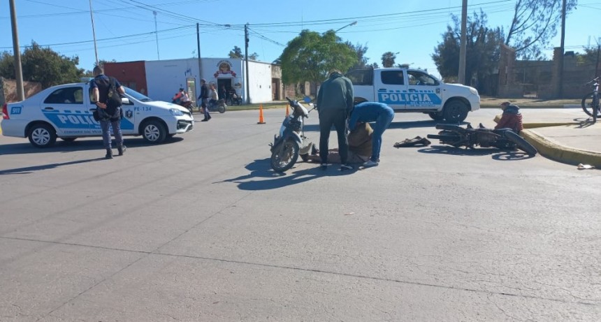 Villa &Aacute;ngela: UN JOVEN RESULT&Oacute; LESIONADO TRAS CHOCAR CON OTRA MOTOCICLETA