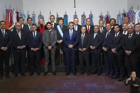 Milei y 18 gobernadores firmaron el Pacto de Mayo: "la Argentina se encuentra ante un punto de inflexi&oacute;n"