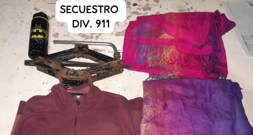 Villa &Aacute;ngela: Tras un llamado telef&oacute;nico, logran el secuestro de elementos abandonados en el patio de una casa