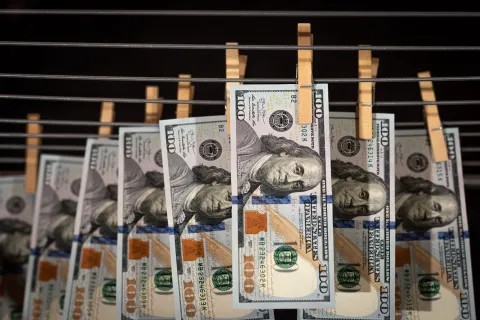 Blanqueo de capitales: &iquest;C&oacute;mo funcionar&aacute; el nuevo r&eacute;gimen aprobado por el Gobierno?