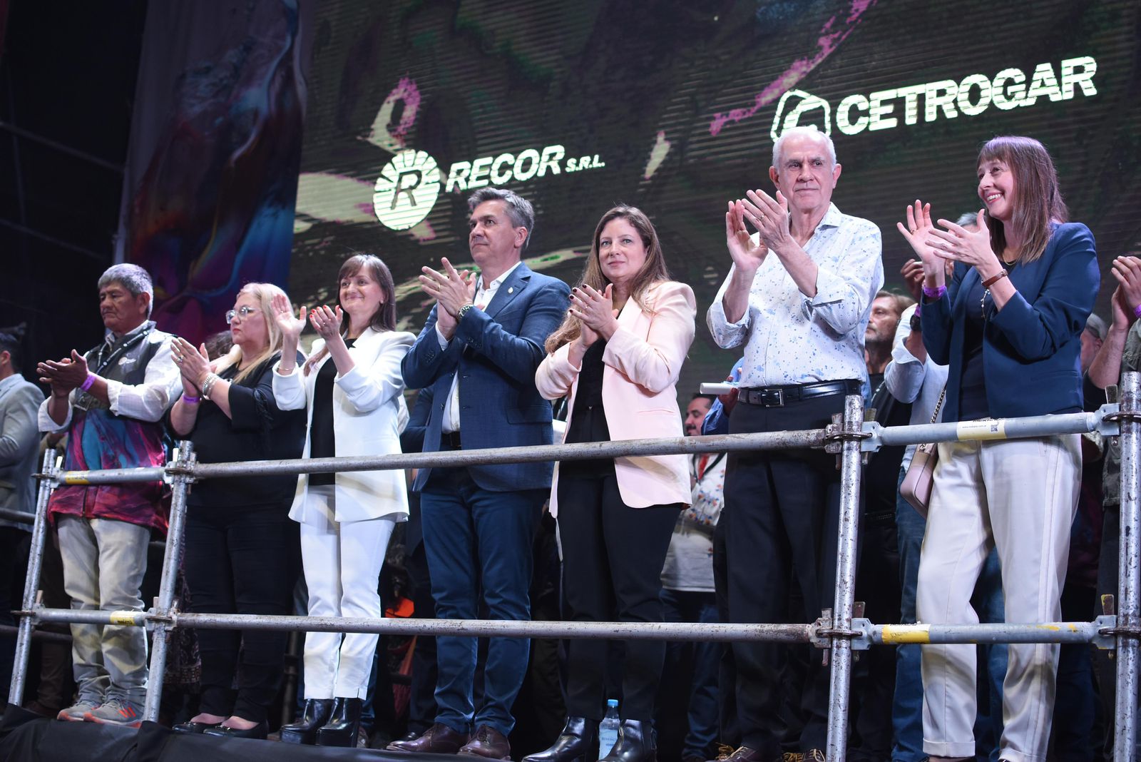 CIERRE DE LA BIENAL 2024: &ldquo;RATIFICAMOS EL ACOMPA&Ntilde;AMIENTO DEL GOBIERNO Y NOS PREPARAMOS PARA EL 2026&rdquo;, DIJO EL GOBERNADOR ZDERO