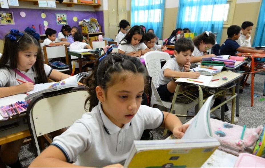 ESTE LUNES COMIENZA EL SEGUNDO CUATRIMESTRE ESCOLAR Y EL GOBIERNO PROVINCIAL OFRECER&Aacute; M&Aacute;S PROPUESTAS DE CALIDAD PARA DOCENTES Y ESTUDIANTES