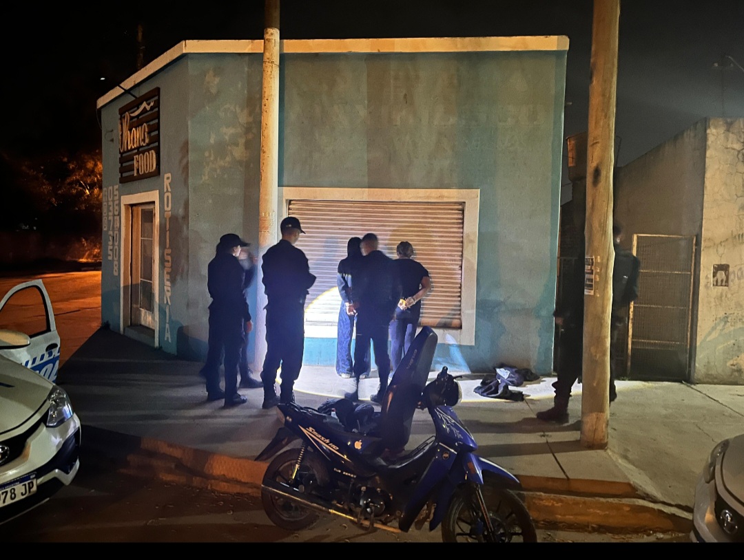 VILLA ÁNGELA: DENUNCIARON POR LÍNEA 911 VENTA DE ESTUPEFACIENTES 