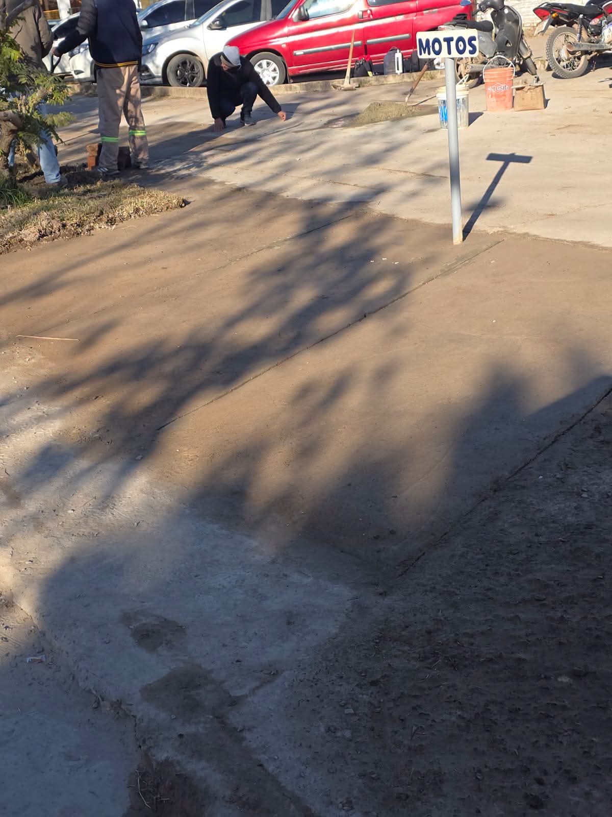 OBRAS P&Uacute;BLICAS AVANZA CON UN NUEVO ESPACIO PARA ESTACIONAMIENTO DE MOTOS EN EL JARD&Iacute;N N&ordm; 15