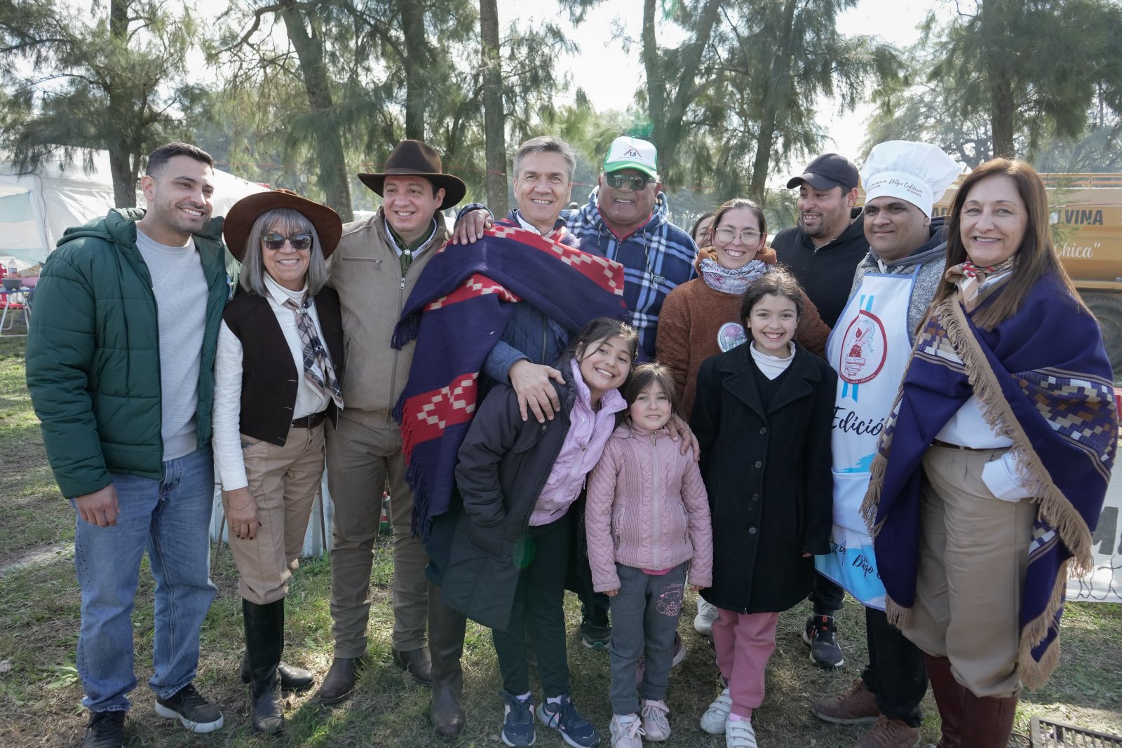 SANTA SYLVINA: EL GOBERNADOR ZDERO ACOMPA&Ntilde;&Oacute; LA 10&ordf; FIESTA REGIONAL DEL LOCRO Y LA ARGENTINIDAD Y RATIFIC&Oacute; SU APOYO A LAS TRADICIONES CHAQUE&Ntilde;AS