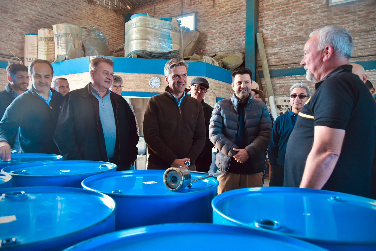 CHACO CONSOLIDA SU PERFIL EXPORTADOR: PARTI&Oacute; HACIA ALEMANIA UN NUEVO EMBARQUE DE ACEITE ESENCIAL DE PALO SANTO