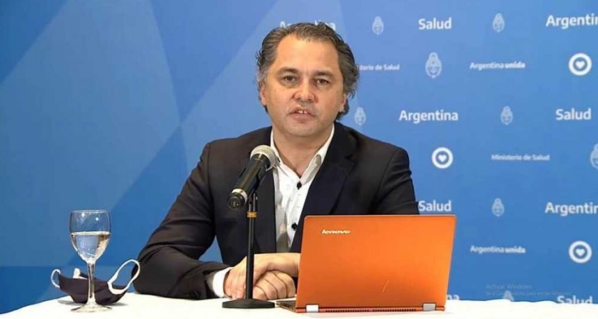Quienes vivan con un infectado de coroanvirus y tengan s&iacute;ntomas pueden ser diagnosticados sin testeo