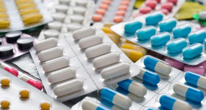 CASTELLI: Demorado por llevar droga y pastillas a un detenido ocultas en un termo