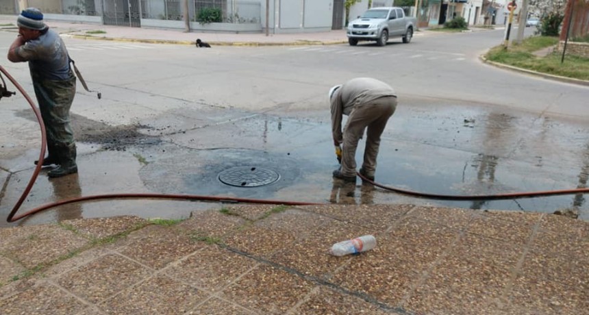 Villa &Aacute;ngela: SAMEEP REALIZ&Oacute; REPARACIONES TRAS EL RECLAMO DE VECINOS DE CONSTANTES OLORES NAUSEABUNDO
