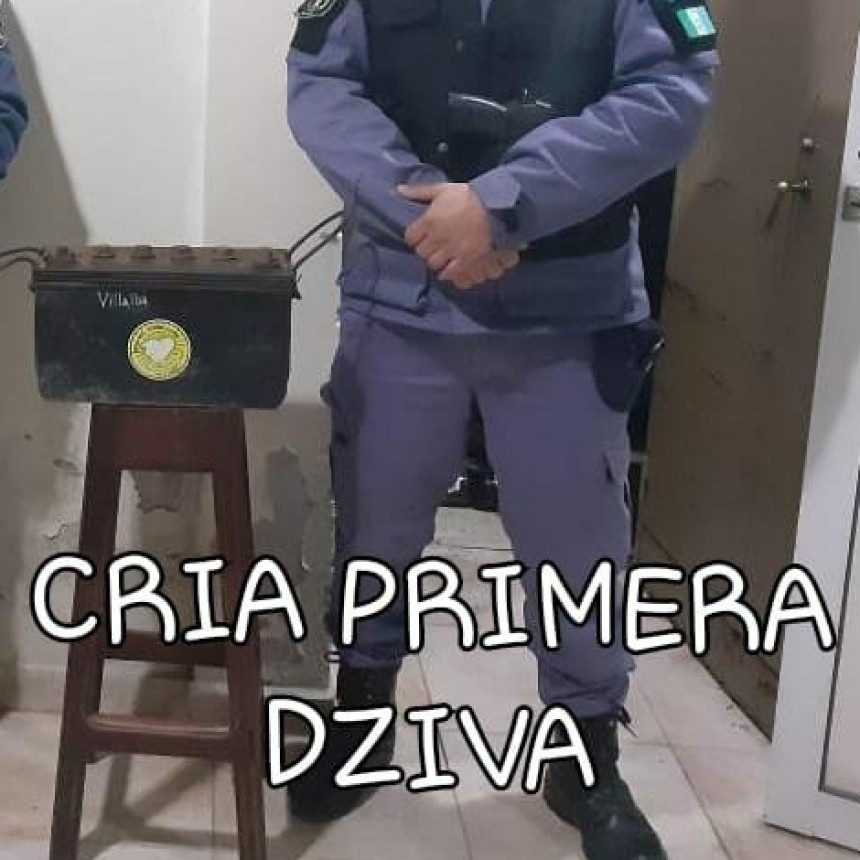 Villa &Aacute;ngela: PERSONAL DE COMISAR&Iacute;A PRIMERA RECUPERA UNA BATER&Iacute;A ROBADA EN HORAS DE LA MADRUGADA