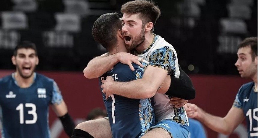 Batacazo: la Selecci&oacute;n masculina de v&oacute;ley super&oacute; a Estados Unidos y se meti&oacute; en cuartos
