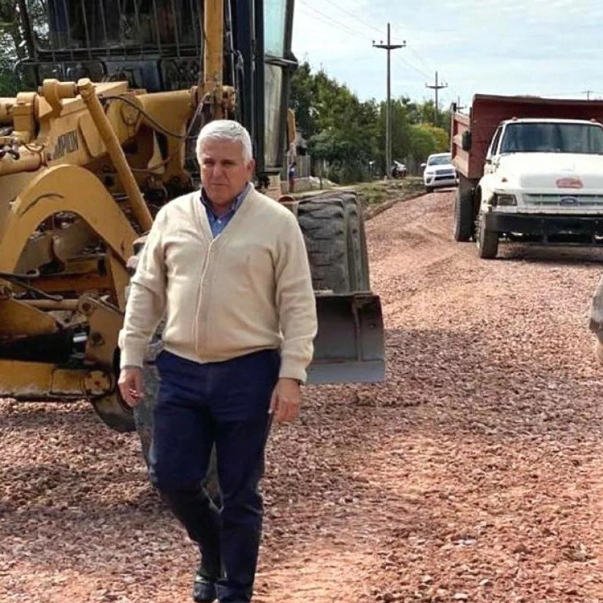 Polini aument&oacute; un 40% el salario a los municipales de Du Graty gracias a "una gesti&oacute;n transparente"