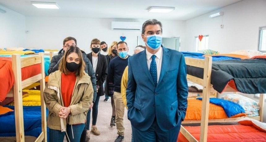 Mirame 3: Capitanich inaugur&oacute; las refacciones del centro de alojamiento para personas en situaci&oacute;n de calle