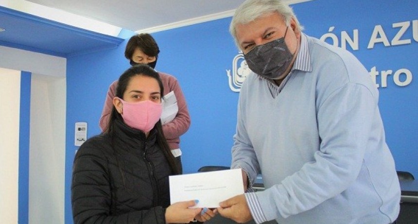 San Bernardo: En Apoyo a los Estudiantes Universitarios y Terciarios se entregaron 26 Becas Municipales 