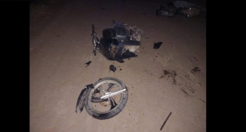 Un muerto y dos heridos por un choque entre motos en Castelli