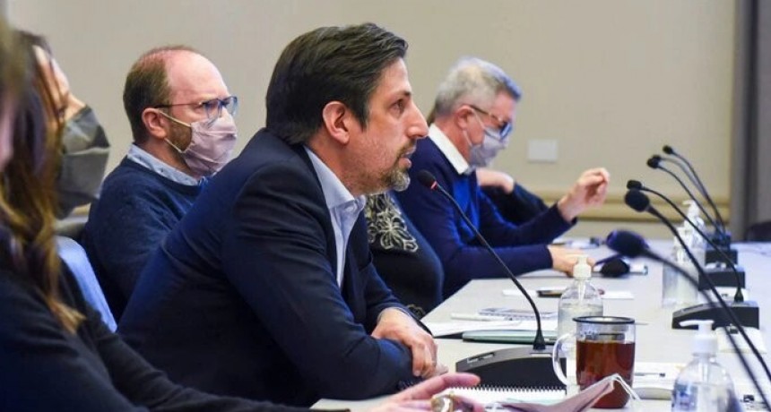 Reducir&aacute;n a 90 cent&iacute;metros el distanciamiento en las aulas para avanzar hacia la presencialidad plena