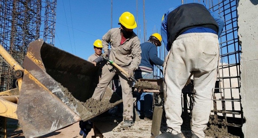 LA OBRA PRESENTA UN AVANCE DEL 81 % EN SU EJECUCI&Oacute;N - La red de agua potable de Las Bre&ntilde;as se encuentra en su etapa final